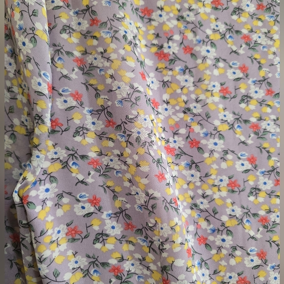 Ivy City Co. Lydia in Purple Floral Flowy Tiered Dress Small V-neck Modest - Picture 8 of 8